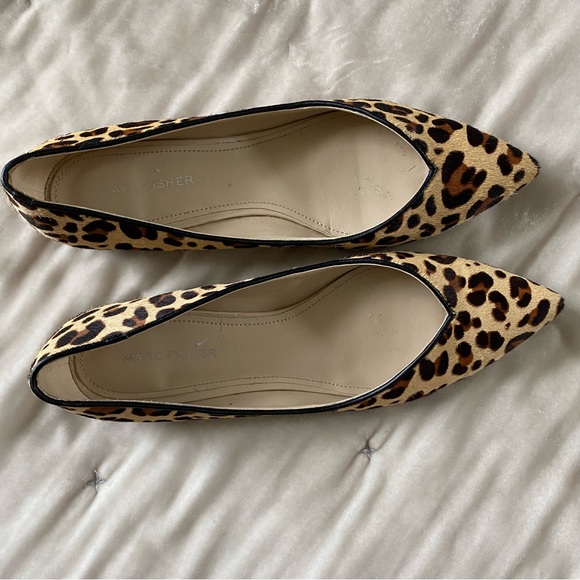 Marc Fisher Analialy calf hair leopard print pointed toe flat 7.5 - Picture 2 of 15